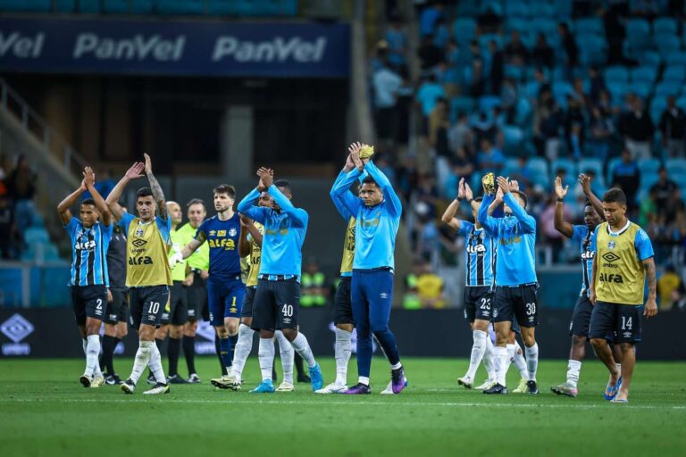 Grêmio sofre derrota para o Botafogo e perde Noriega para o resto da temporada