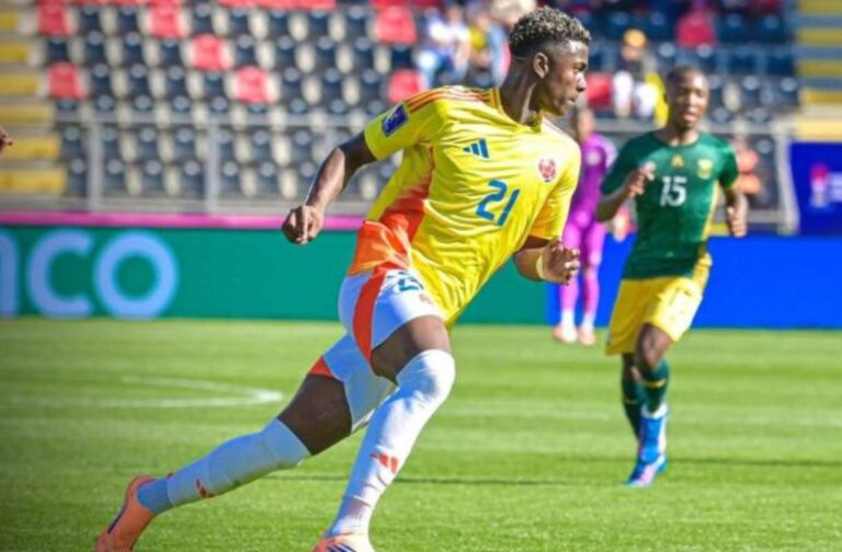 Atacante Néiser Villarreal é o novo reforço do Cruzeiro