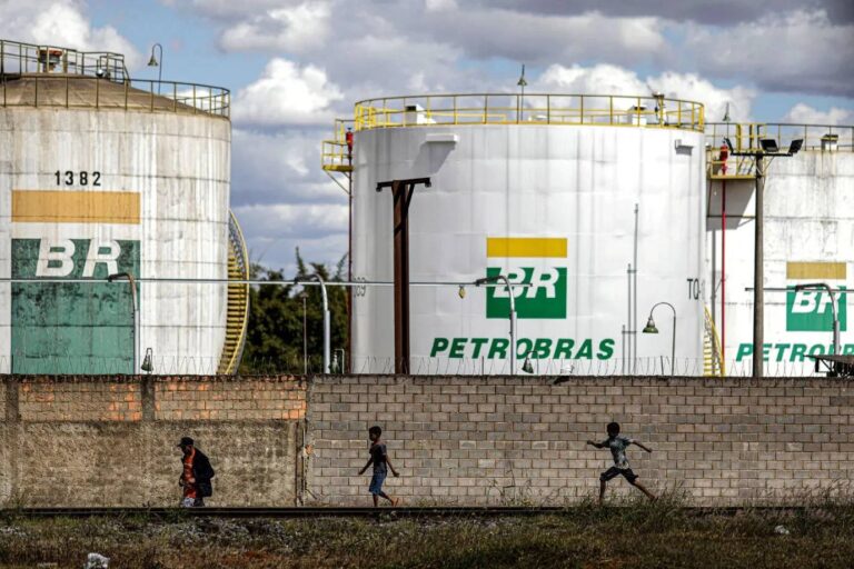 Produção de petróleo da Petrobras deve atingir pico até 2034