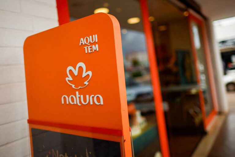 Queda nas ações da Natura (NATU3) deve-se a fatores internos e externos