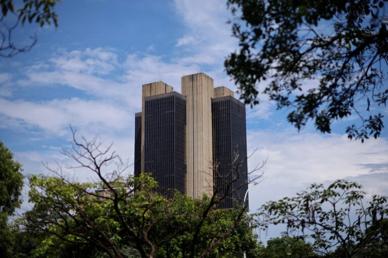 Queda de 0,2% no IBC-Br em setembro surpreende negativamente