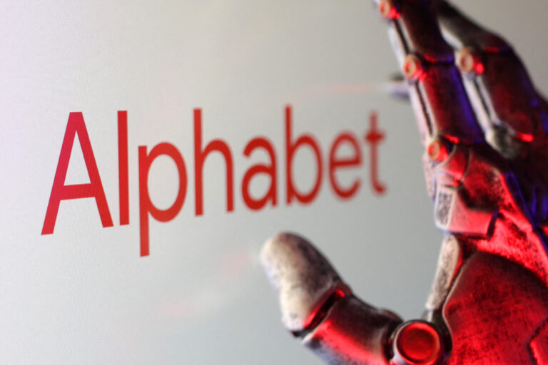 Alphabet se aproxima de US$ 4 trilhões em valor de mercado com foco em IA
