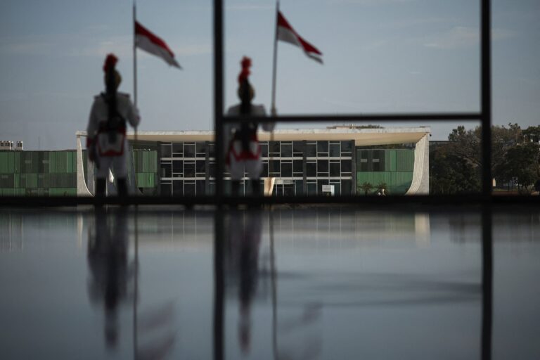 Brasil busca expandir revogação de tarifas de Trump e pressionar por mudanças na Lei Magnitsky