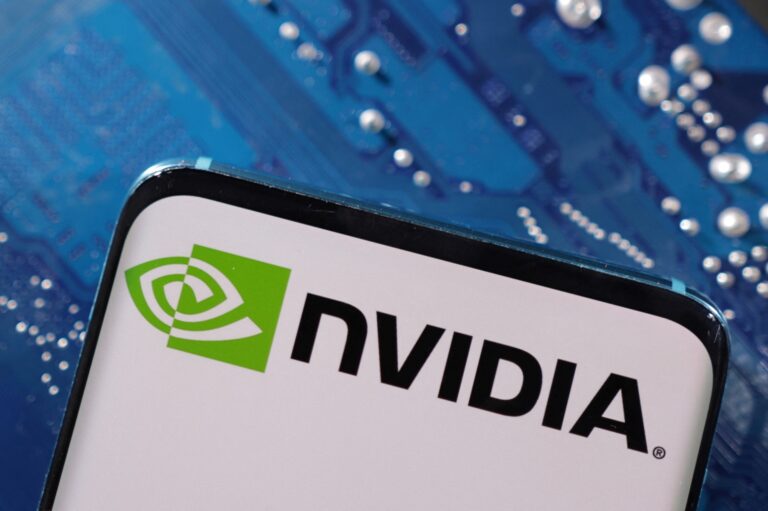 EUA avaliam liberação da venda de chips H200 da Nvidia para a China