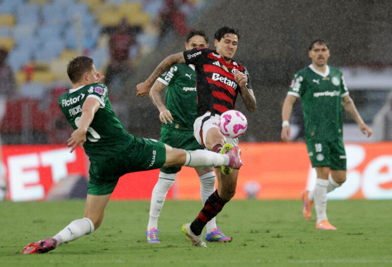Palmeiras e Flamengo: superpotências do futebol, segundo jornal inglês