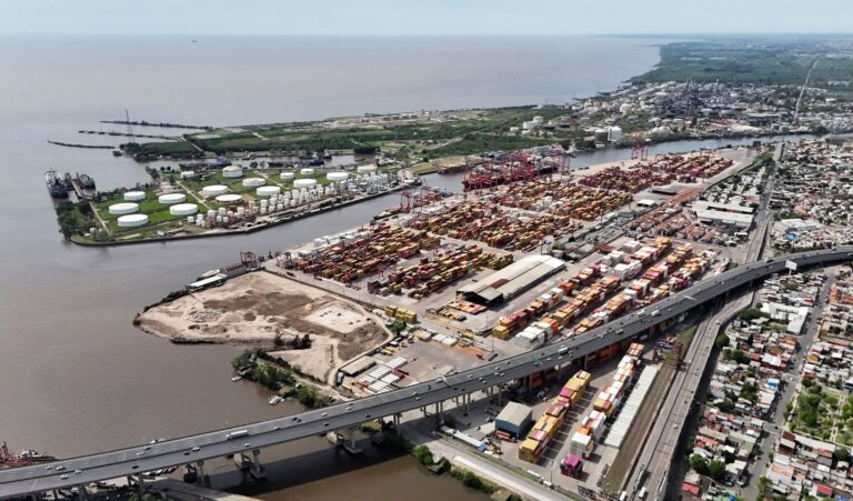 EUA suspendem tarifas sobre produtos da Argentina, Equador, Guatemala e El Salvador