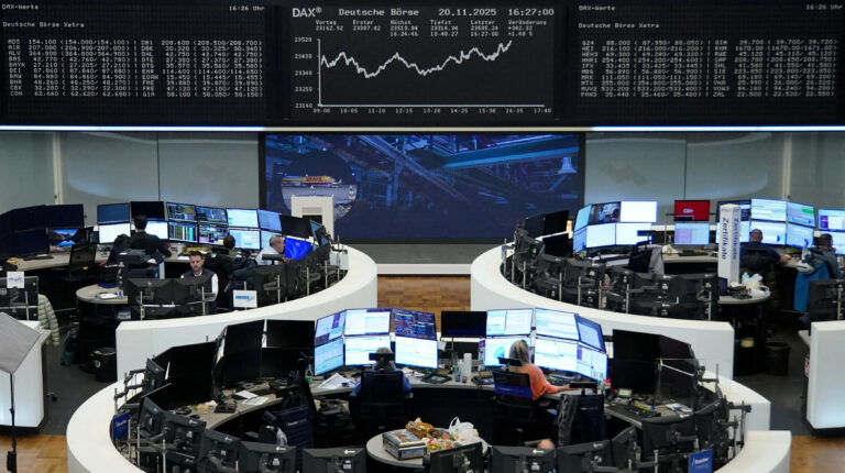 Queda nas bolsas europeias: ações de defesa e tecnologia em baixa