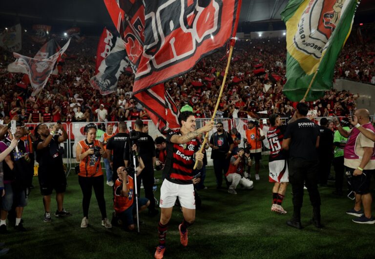 Flamengo busca título para igualar Palmeiras como maior campeão do Brasil