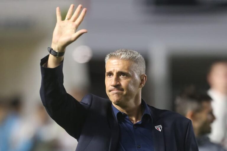 Crespo reflete sobre a oscilação do São Paulo e mantém esperança na Libertadores