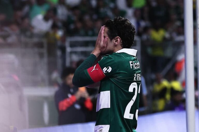Palmeiras perde oportunidade e enfrenta críticas após empate sem gols