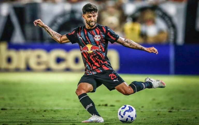 Juninho Capixaba analisa a recuperação do Bragantino na temporada de 2025