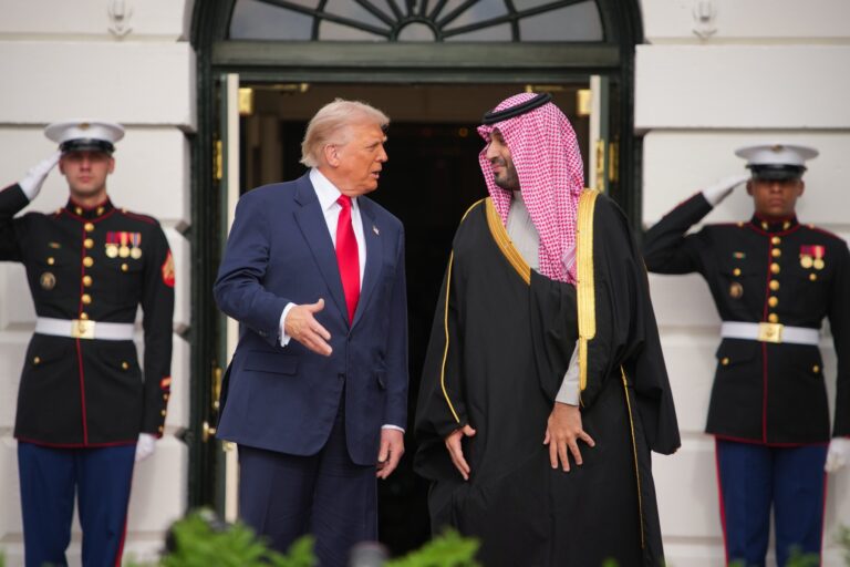 EUA reconhecem Arábia Saudita como aliado fora da Otan após acordo militar