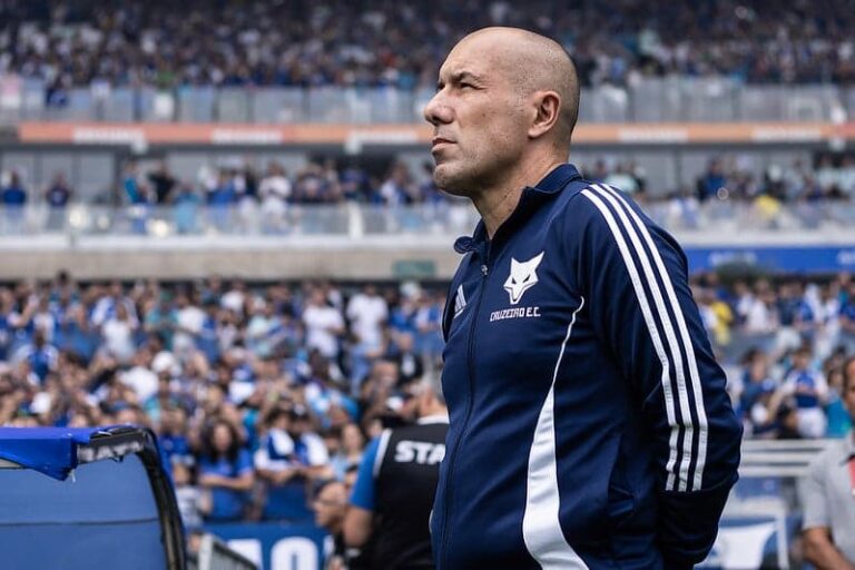 Desempenho ofensivo do Cruzeiro preocupa, mas técnico acredita em evolução