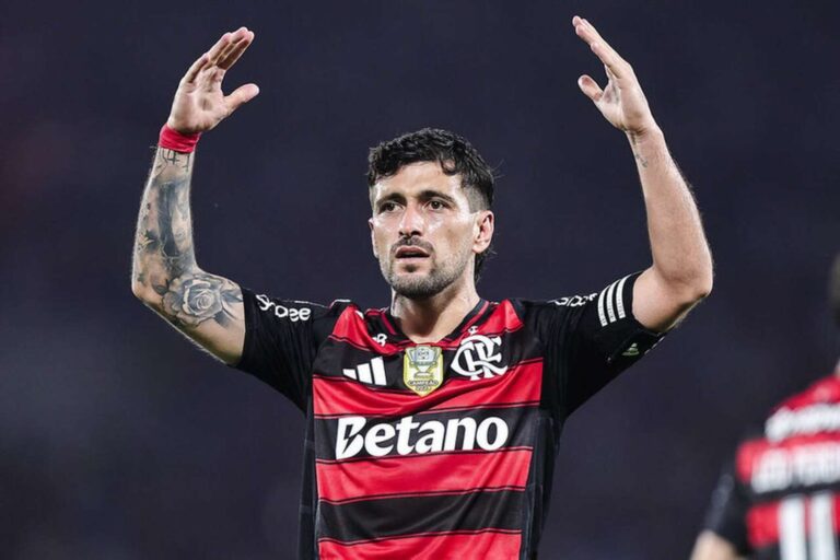 Flamengo triunfa com Arrascaeta e Bruno Henrique em destaque