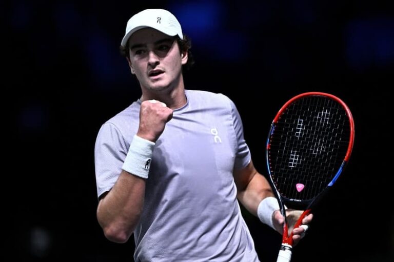 João Fonseca inicia temporada de 2026 no ATP 250 de Adelaide