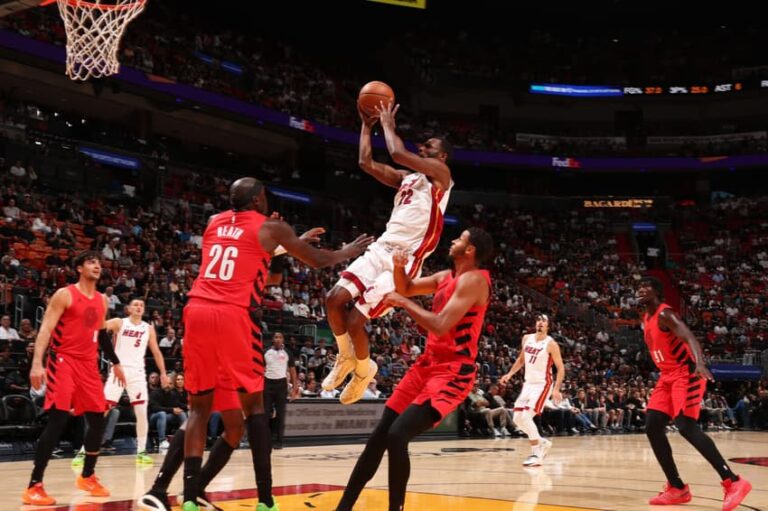 Lances impressionantes da NBA: Wembanyama brilha em vitória dos Spurs