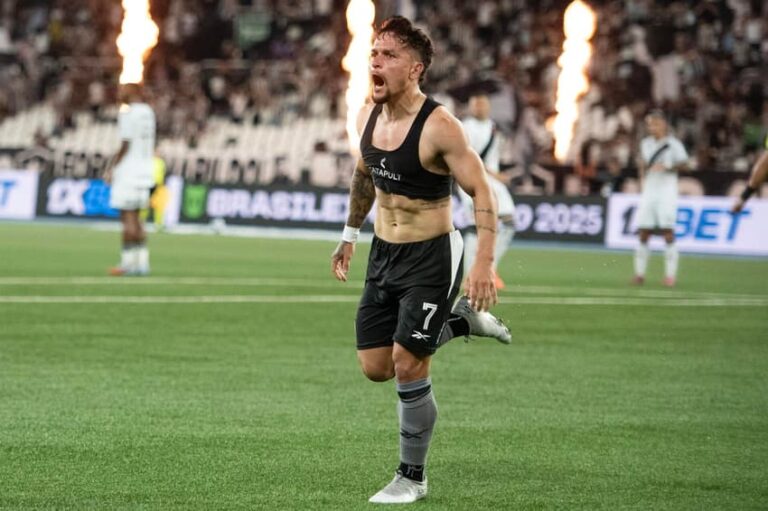 Botafogo pode repetir escalação em duelo contra o Vitória