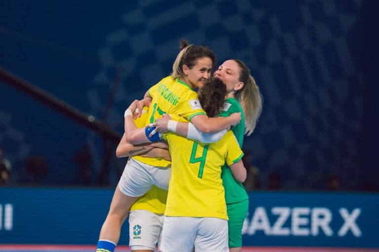 Brasil conquista vitória arrasadora sobre o Panamá na Copa do Mundo de Futsal feminino