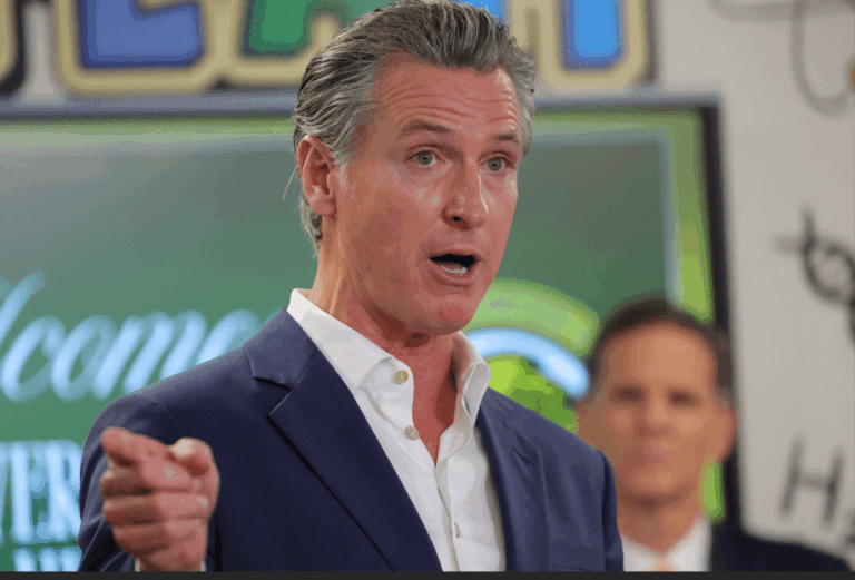 Gavin Newsom critica tarifas de Trump sobre o Brasil como uma piada