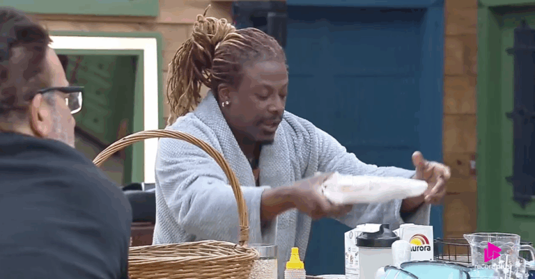 Creo Kellab decide permanecer em 'A Fazenda' apesar de difícil notícia familiar