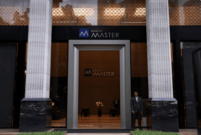 Cuidado com fraudes: clientes do Banco Master em alerta após anúncio de pagamentos