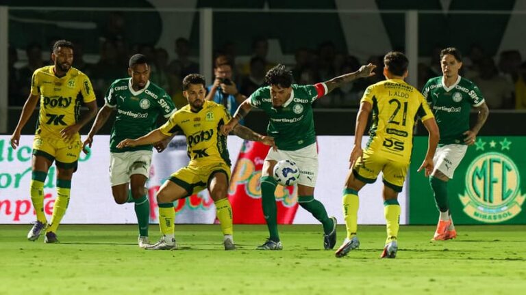 Desfalques complicam a luta do Palmeiras pelo título do Brasileirão