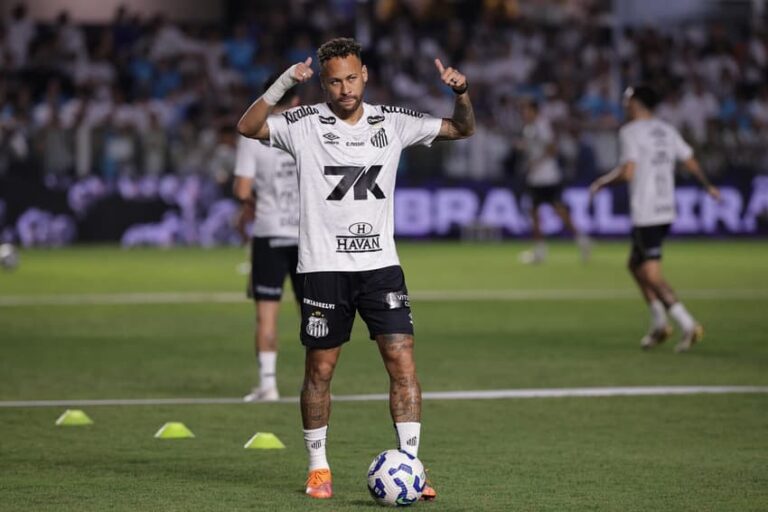 Decisão do Santos sobre Neymar gera polêmica entre torcedores