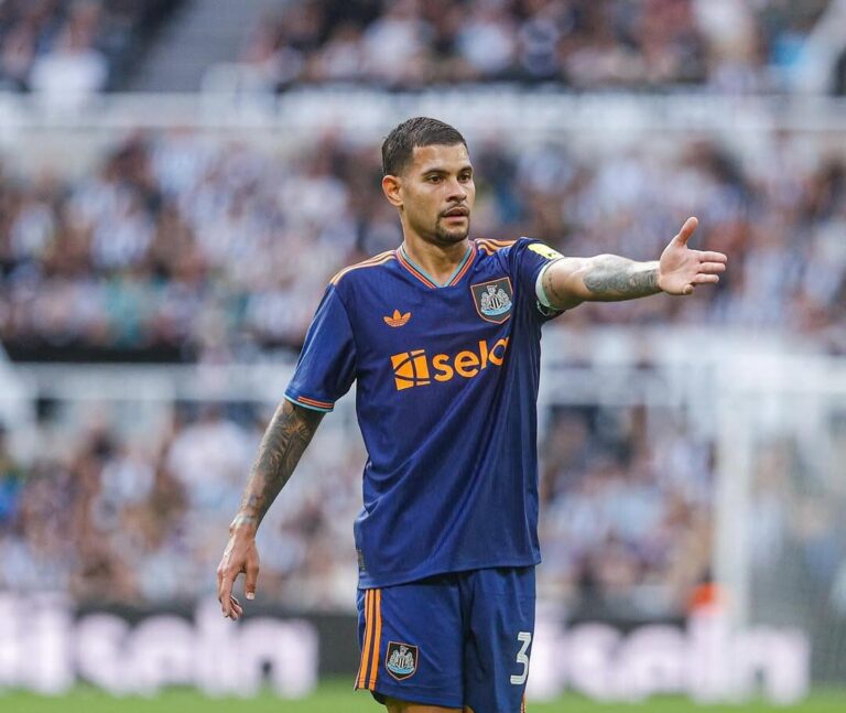 Bruno Guimarães revela clubes preferidos para voltar ao Brasil