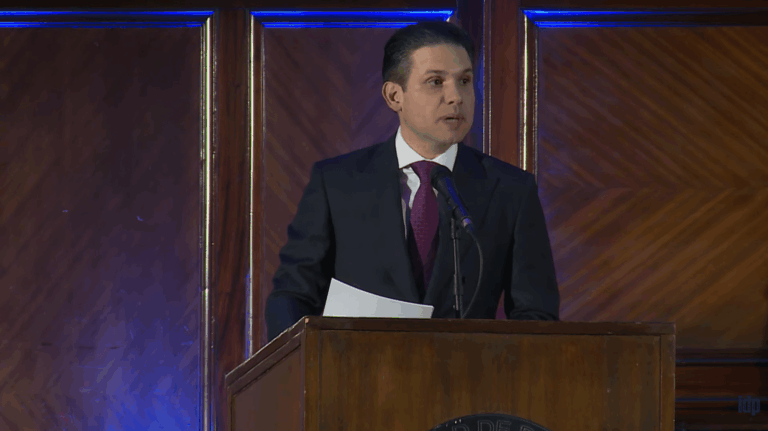 Hugo Motta e Gleisi buscam acordo sobre projeto de lei antifacção