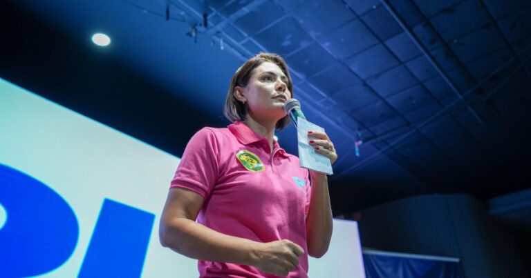 Evento do PL com Michelle Bolsonaro destaca apoio ao ex-presidente