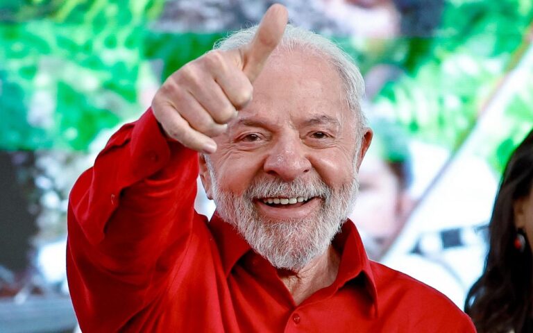 Lula aprova isenção de IR para rendimento de até R$ 5 mil