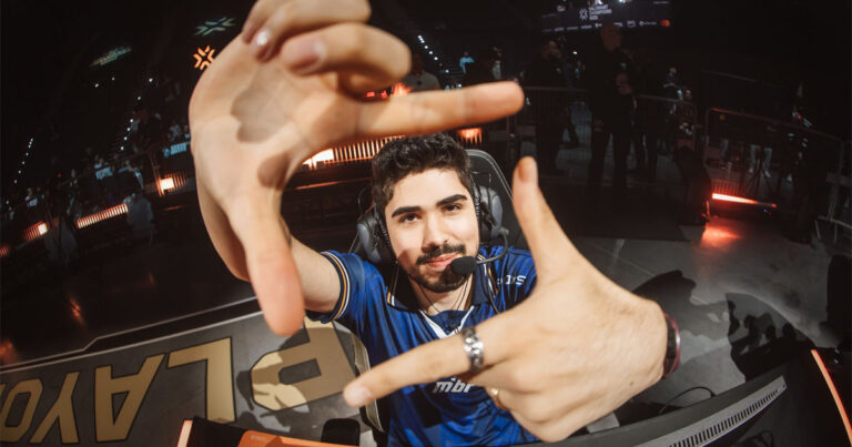 Aspas é eleito o melhor jogador do VCT Awards 2025 no VALORANT