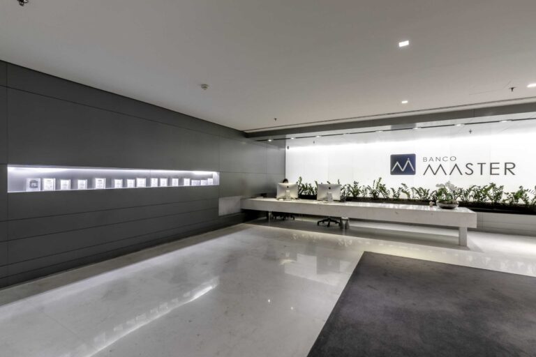 Entenda o que significa a liquidação de um banco