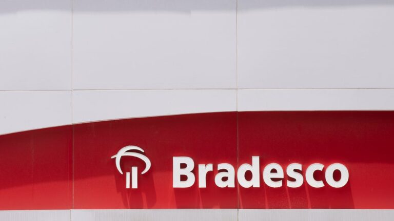 Bradesco atinge alta de 63,5% e supera concorrência em 2025