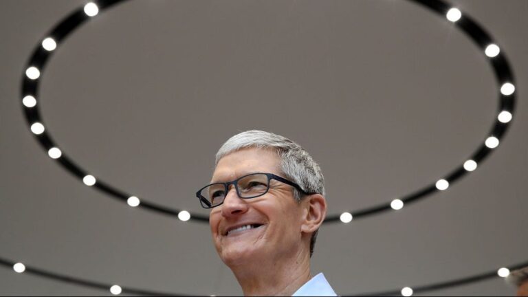 Apple se prepara para mudança na liderança após 14 anos de Tim Cook