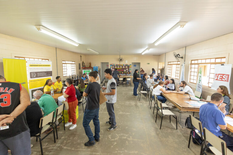 Oportunidades de emprego e qualificação no CRAS Sul em Jundiaí