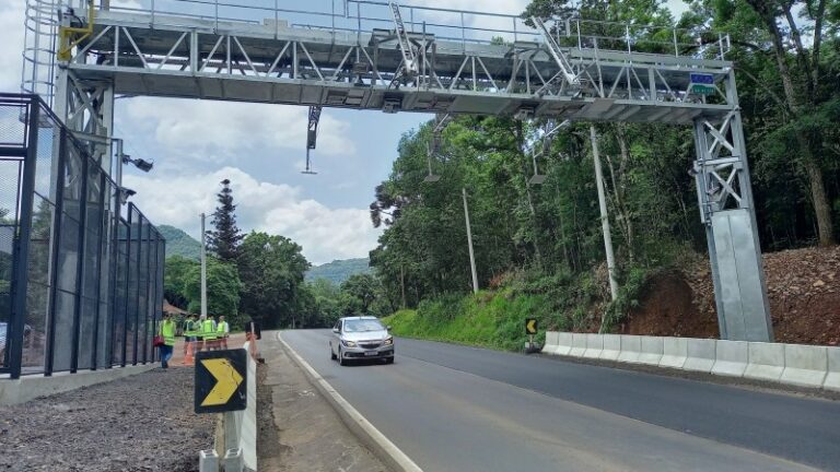 Sistema free flow de pedágio eletrônico será inaugurado na Dutra