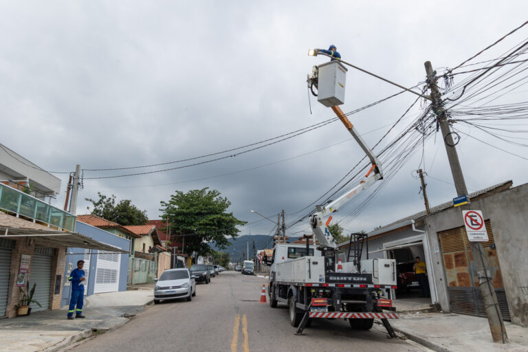 Melhorias na iluminação pública da Vila Maringá em Jundiaí