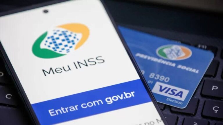 INSS inicia pagamento do 13º salário a novos aposentados