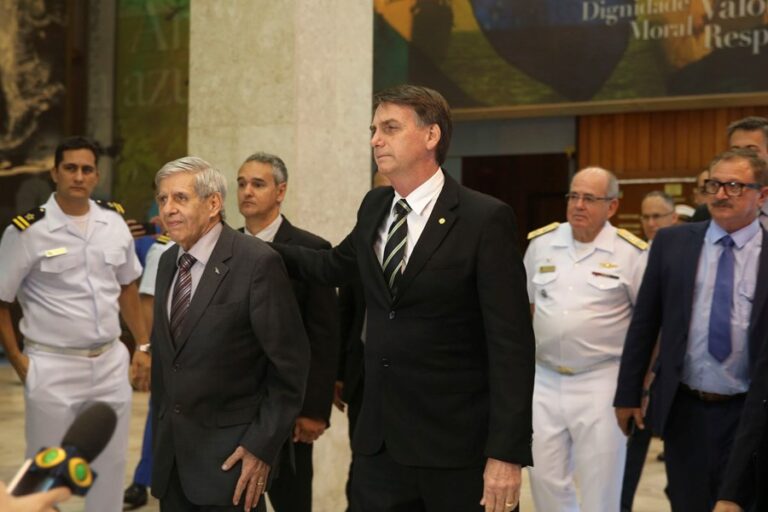 Supremo Tribunal Militar analisará perda de patente de Bolsonaro e militares condenados