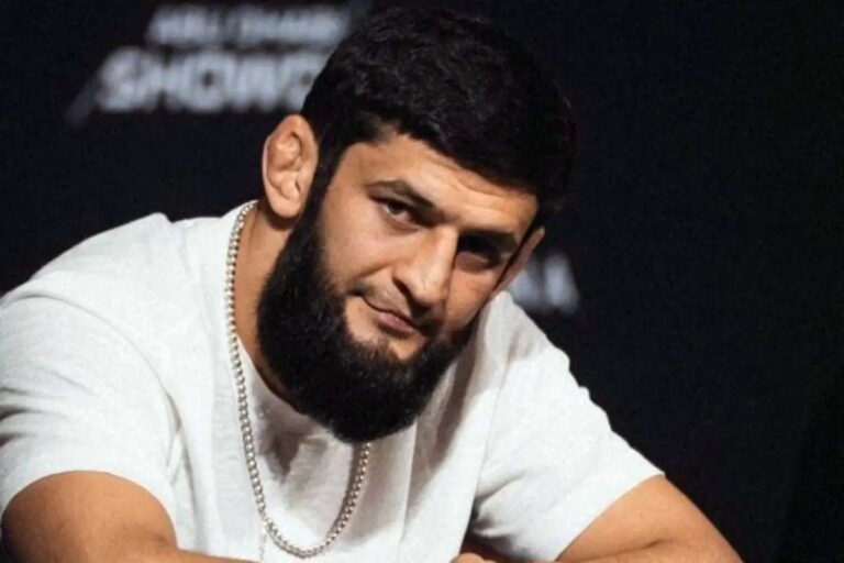 Khamzat Chimaev discute possibilidade de briga fora do octógono