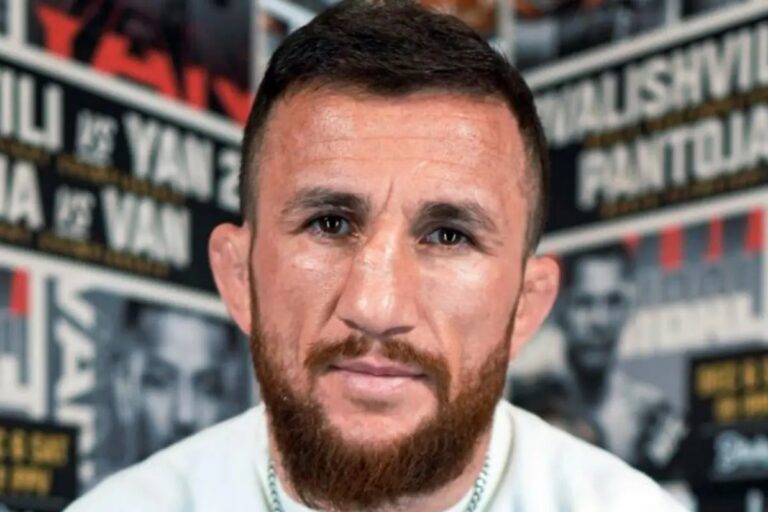 Merab Dvalishvili se perde em estacionamento e recebe ajuda de fãs