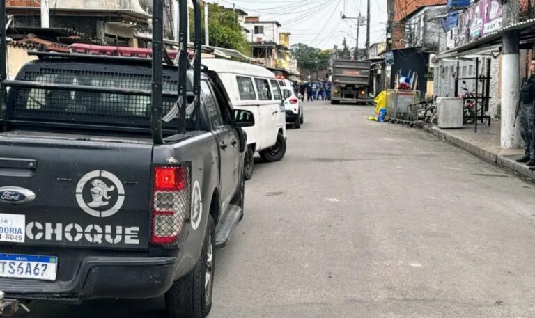 Operação contra o Comando Vermelho no Rio resulta em mortes e prisões