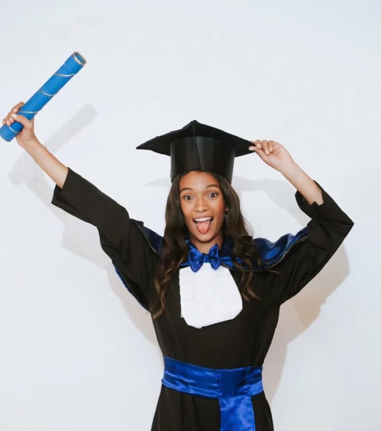 Rayssa Leal celebra formatura do ensino médio com emoção e gratidão