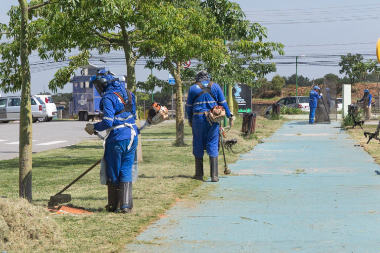 Mutirão 'Quem Ama, Cuida' promove manutenção urbana na Região Oeste de Jundiaí