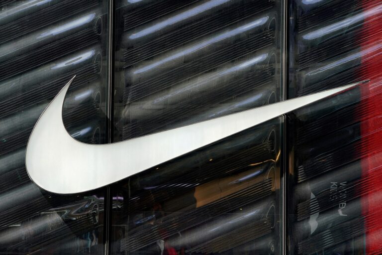 Nike reorganiza liderança em meio a plano de recuperação