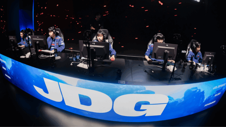 JDG revela line-up para LPL 2026 com GALA como novo ADC