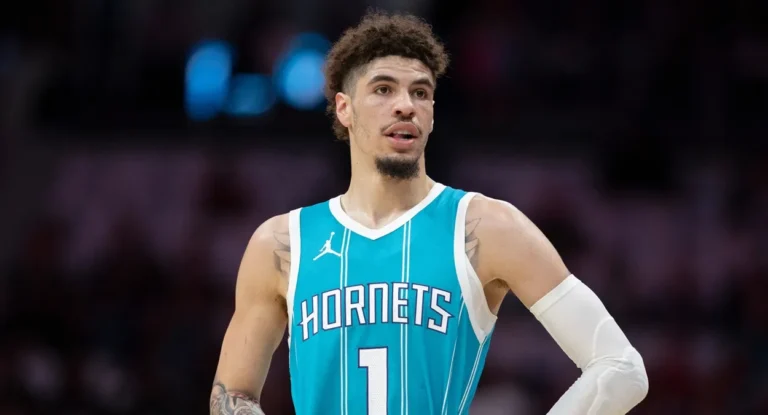 Troca potencial entre LaMelo Ball e os Lakers movimenta o mercado da NBA