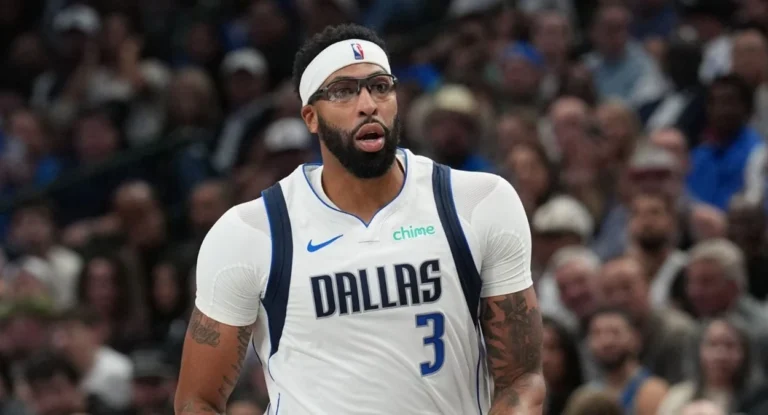 Dallas Mavericks pode negociar Anthony Davis antes da trade deadline
