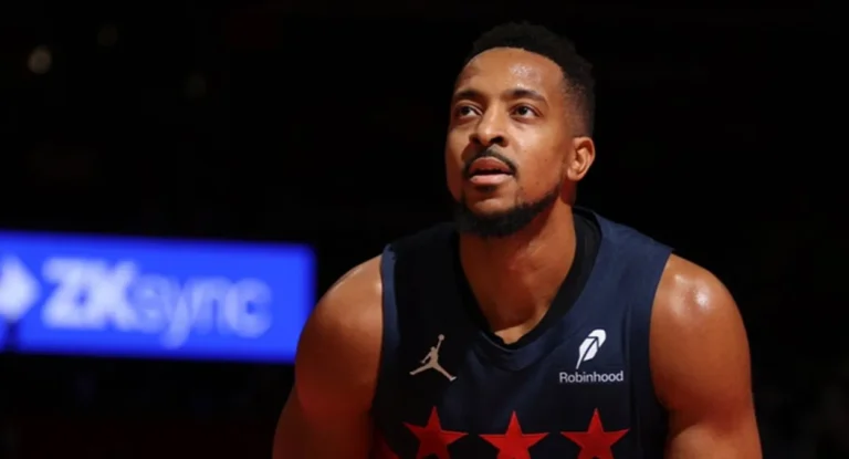 CJ McCollum brilha e Wizards encerra jejum de vitórias na NBA